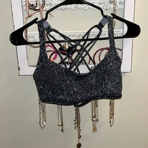 Lululemon free to be- wild light support A/B cup